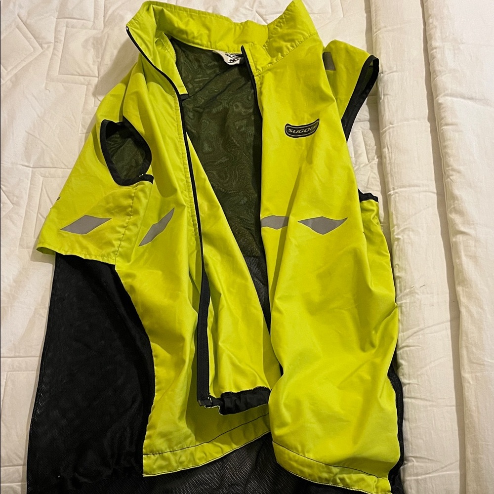 Neon Yellow unisex running reflective vest by Sugoi